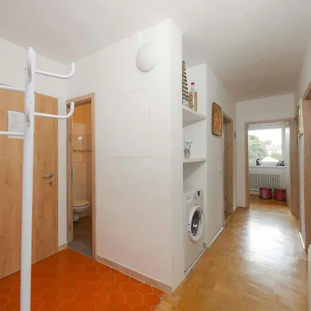 Rikli Near Bled 아파트 *