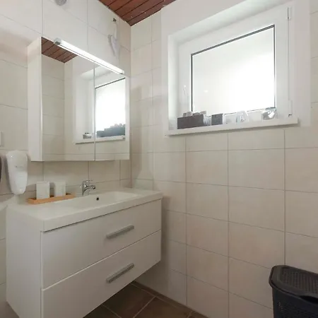 Rikli Near Bled 아파트 *