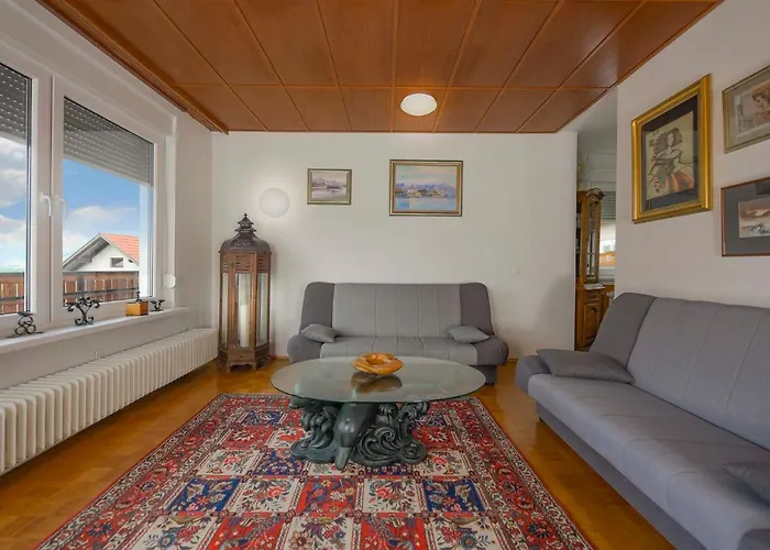 Rikli Near Bled 公寓